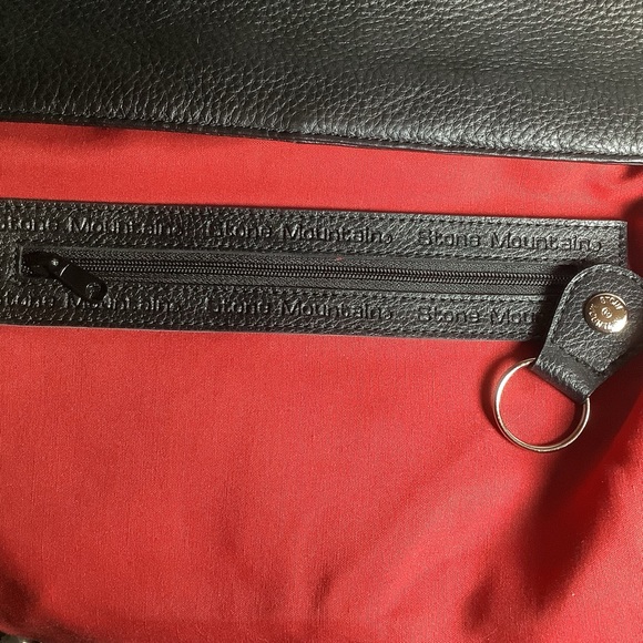 Stone Mountain Large Black Shoulder Bag Pebbled Faux Leather 13” Wide Adjustable - Picture 8 of 8